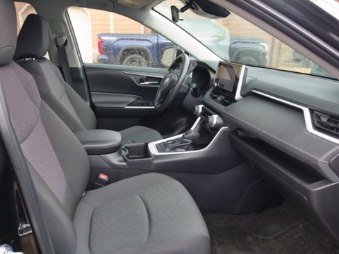 Used 2024 Toyota RAV4 XLE image 29