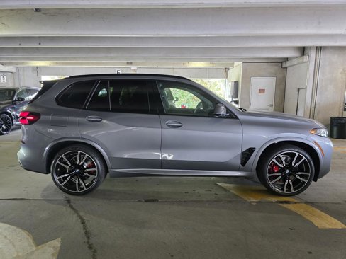 New 2026 BMW X5 M60i w/ Executive Package image 2