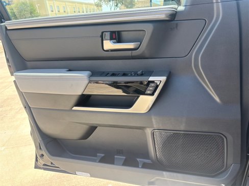 New 2025 Toyota Tundra Limited image 24