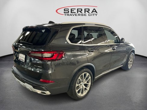Used 2023 BMW X5 xDrive40i w/ Premium Package image 5