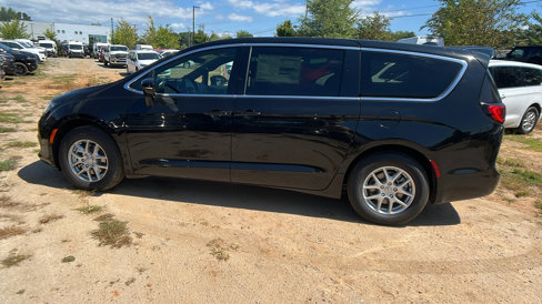 New 2026 Chrysler Voyager LX image 11