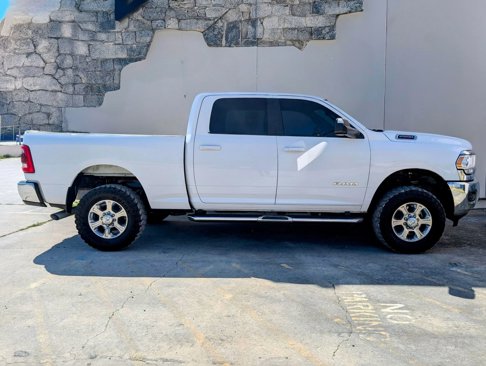 Used 2022 RAM 2500 Big Horn w/ Level 1 Equipment Group image 2