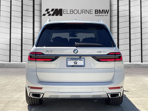 New 2026 BMW X7 xDrive40i w/ Premium Package image 6