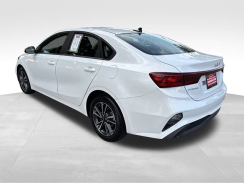 Used 2024 Kia Forte LXS image 3
