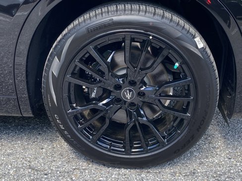 New 2025 Maserati Grecale Modena image 12