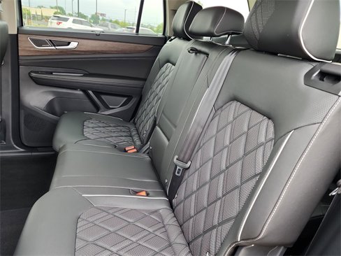 New 2025 Volkswagen Atlas SEL Premium R-Line image 16