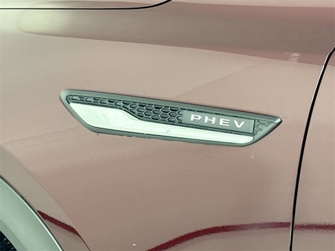 Used 2024 MAZDA CX-90 Plug-In Hybrid w/ Premium Pkg image 11