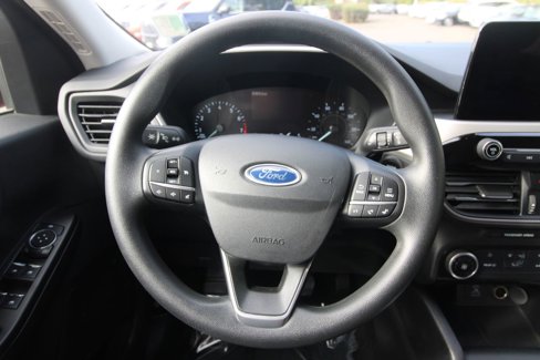 Used 2021 Ford Escape SE image 13
