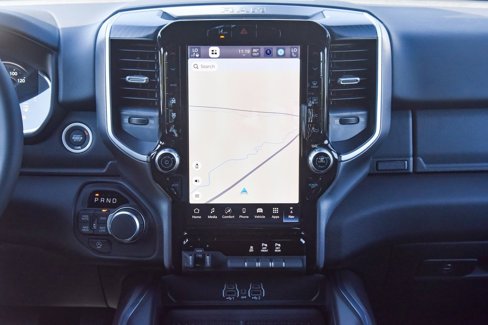New 2026 RAM 1500 4x4 Crew Cab image 17