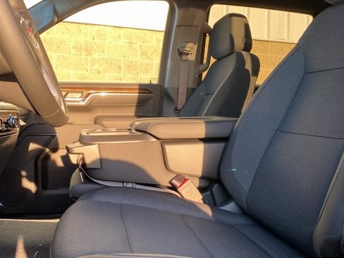 New 2026 GMC Sierra 1500 Elevation image 15