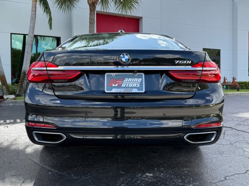 Used 2019 BMW 750i w/ Executive Package image 11