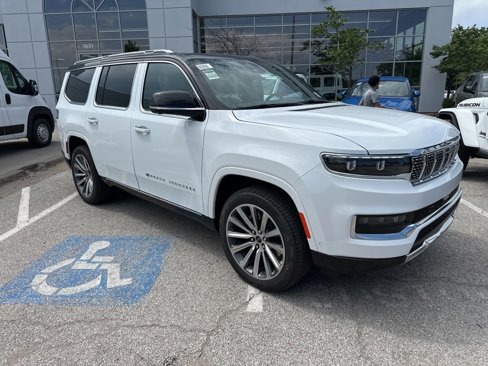 New 2025 Jeep Grand Wagoneer 4WD image 36