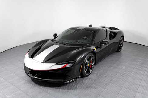 Used 2022 Ferrari SF90 Stradale image 21
