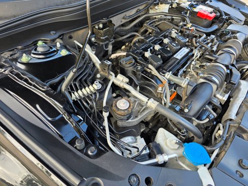 Used 2018 Honda Accord Touring image 28