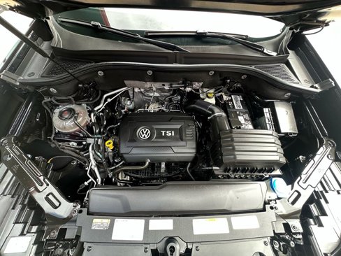 Used 2022 Volkswagen Atlas Cross Sport SE image 28