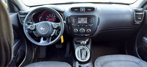 Used 2016 Kia Soul + image 14