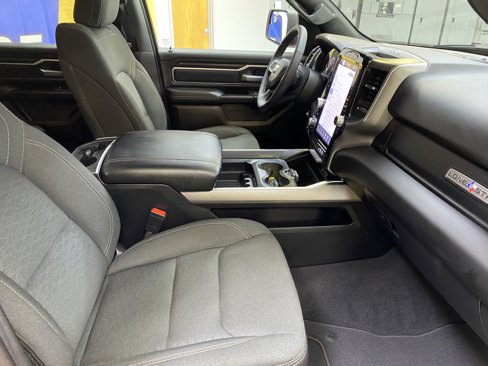 Used 2025 RAM 1500 Lone Star image 27