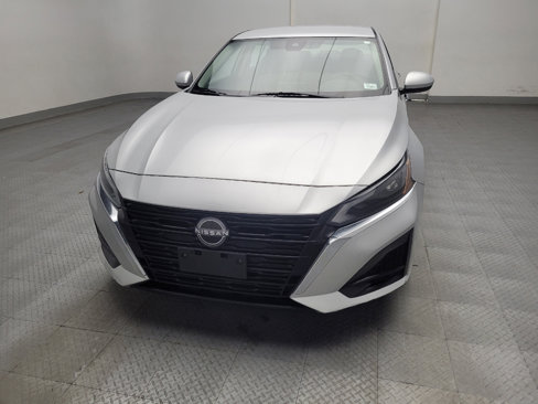 Used 2023 Nissan Altima 2.5 SV image 15