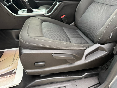 Used 2022 Chevrolet Colorado LT w/ Fleet Safety Package image 22