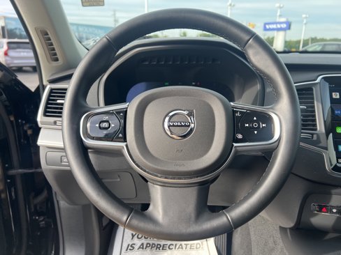 Certified 2025 Volvo XC90 B5 Core image 16