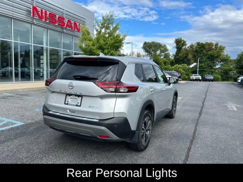 Used 2023 Nissan Rogue SV w/ SV Premium B Package image 14