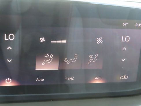 Used 2024 Buick Encore GX Avenir w/ Avenir Convenience Package image 34