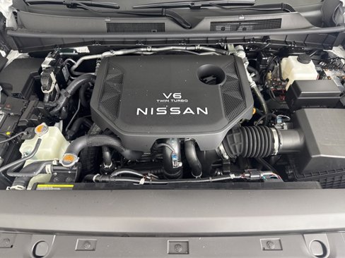 New 2025 Nissan Armada SV image 21