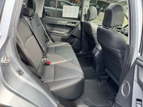 Used 2016 Subaru Forester 2.5i Touring w/ Eyesight & Navigation System image 29