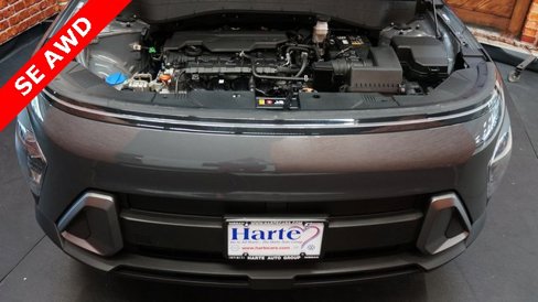 Used 2024 Hyundai Kona SE image 67