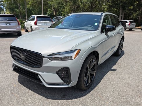 New 2026 Volvo XC60 B5 Ultra w/ Climate Package image 8