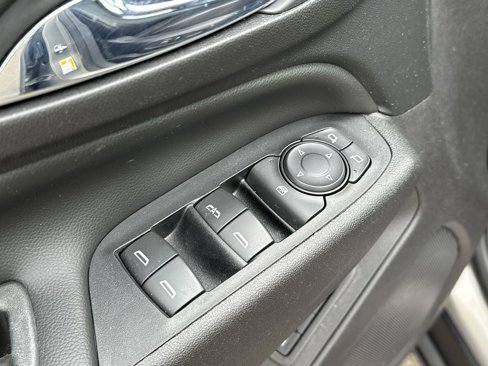 Certified 2018 Chevrolet Equinox Premier image 24