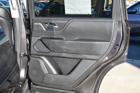New 2025 INFINITI QX80 Luxe image 13