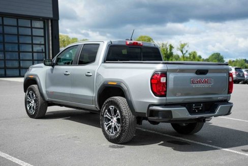 Used 2025 GMC Canyon AT4 image 7