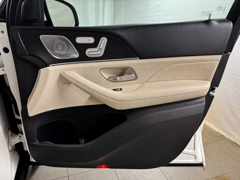 Used 2020 Mercedes-Benz GLE 350 4MATIC w/ Premium Package image 18