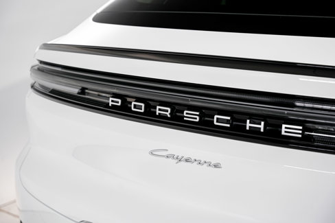 Used 2024 Porsche Cayenne Coupe w/ Premium Package Plus image 43