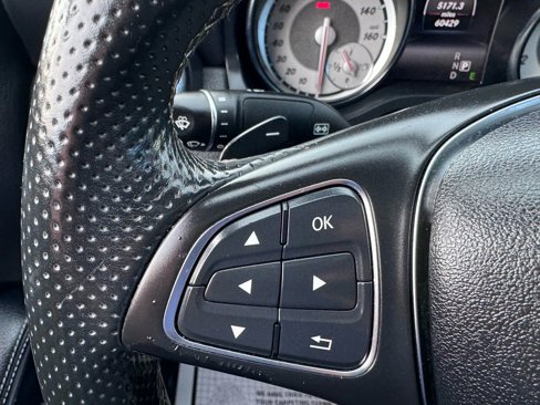 Used 2015 Mercedes-Benz CLA 250 image 31