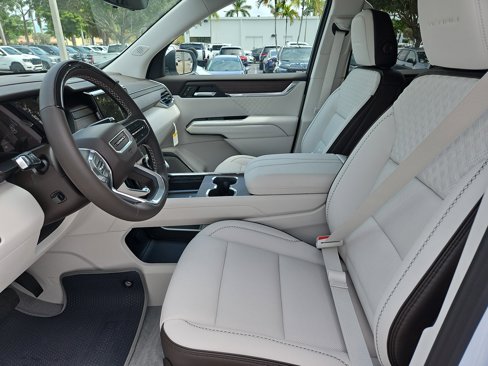 New 2026 GMC Acadia Denali w/ Super Cruise Package image 18