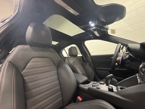 New 2025 Alfa Romeo Giulia AWD w/ Driving Assist Package image 12
