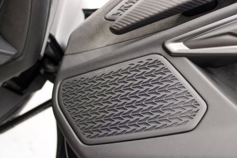 Used 2025 Lamborghini Revuelto image 37