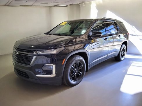 Used 2022 Chevrolet Traverse LT image 16