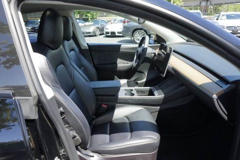 Used 2022 Tesla Model Y Performance image 18