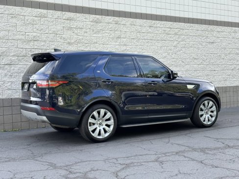 Used 2019 Land Rover Discovery HSE image 3