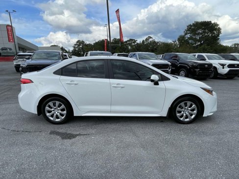 New 2026 Toyota Corolla LE image 2