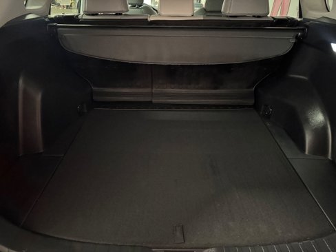 Used 2022 Toyota RAV4 XLE Premium image 21