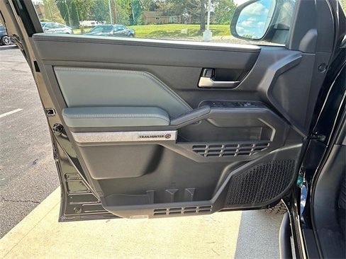 New 2025 Toyota Tacoma 4x4 Double Cab Hybrid image 12