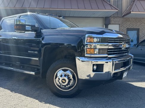 Used 2019 Chevrolet Silverado 3500 LTZ w/ Duramax Plus Package image 2