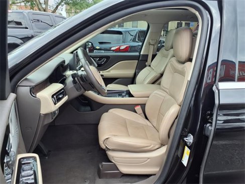Used 2020 Lincoln Aviator Reserve w/ Equipment Group 202A image 12