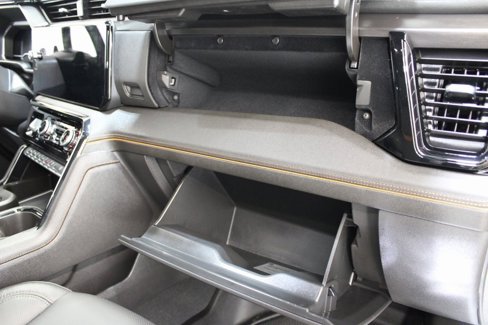 Used 2025 GMC Sierra 1500 AT4 w/ AT4 Premium Package image 27