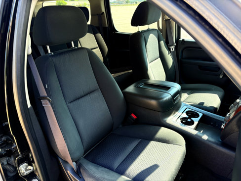 Used 2013 Chevrolet Suburban LS w/ Convenience Package 1 image 24
