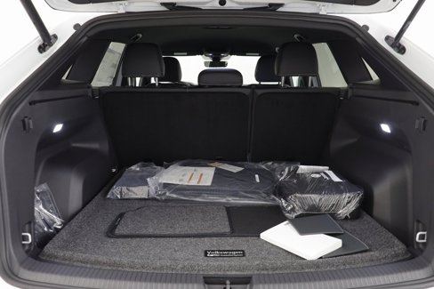 New 2026 Volkswagen Atlas Cross Sport SE image 15